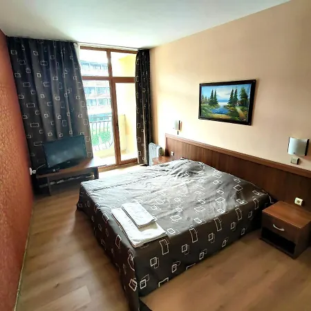 Apartman Grenada.suite.tonight.1 Bedroom.pool View.300m To *